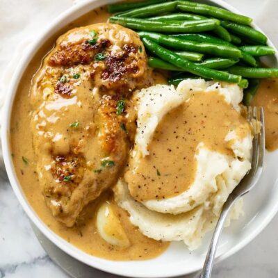 Creamy Garlic Chicken with Mashed Potatoes