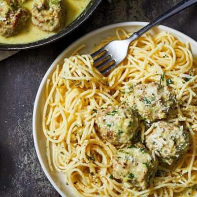 Creamy Chicken Pesto Meatballs